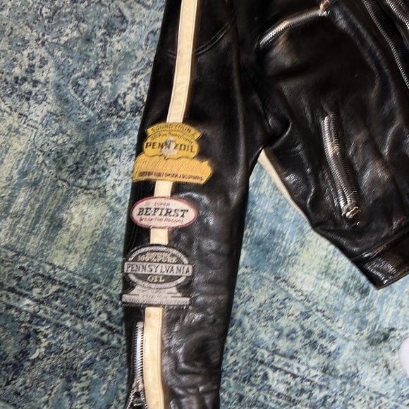 Vintage motorcycle jacket - Picture 2 of 7